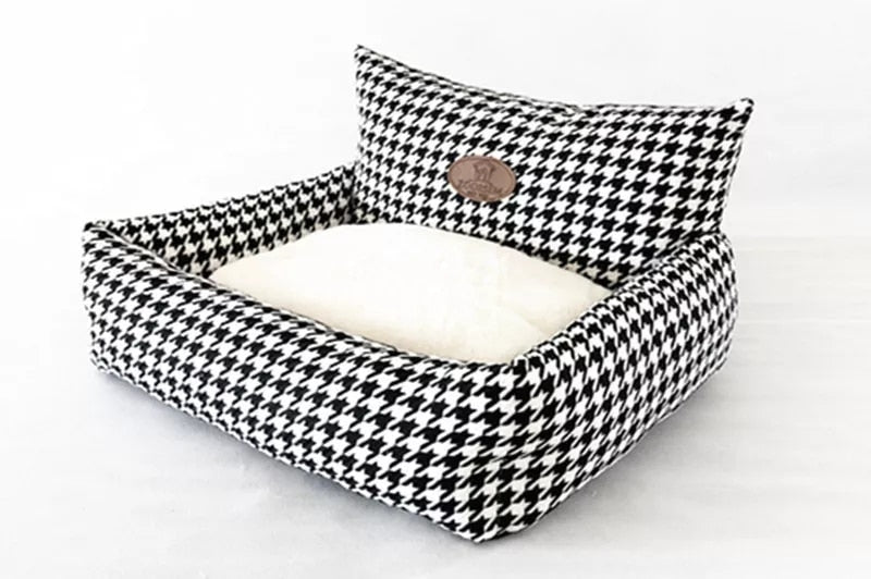 Ultimate Comfy and Cozy: Houndstooth Print Pet Bed for Dogs and Cats